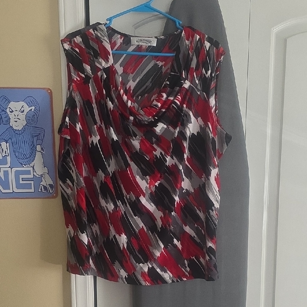 Kasper Red and Black Abstract Blouse